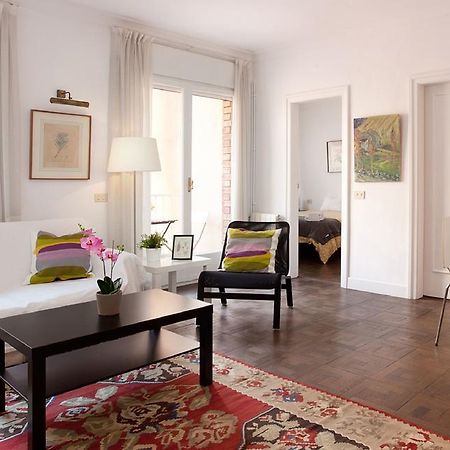 Letsgo Camp Nou Apartment Барселона Стая снимка