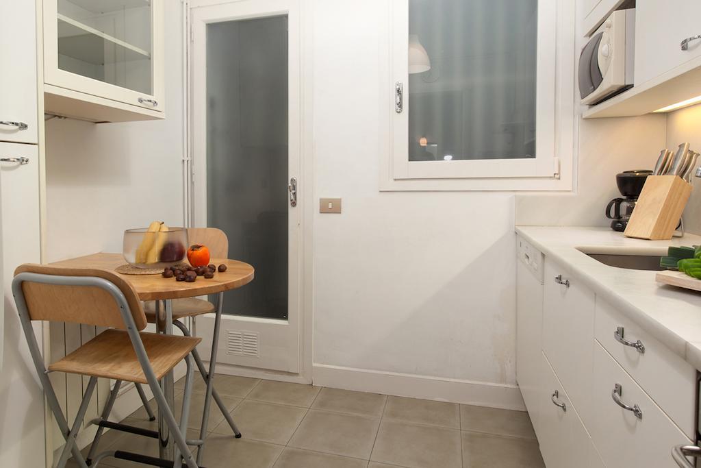 Letsgo Camp Nou Apartment Барселона Стая снимка