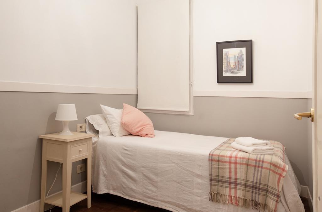 Letsgo Camp Nou Apartment Барселона Стая снимка