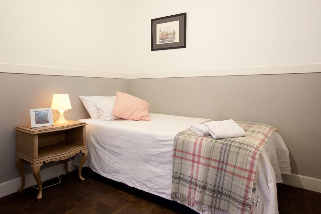 Letsgo Camp Nou Apartment Барселона Екстериор снимка